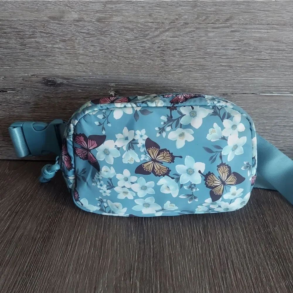 No Boundaries Women's Hands-Free Fanny Pack - Teal Butterfly